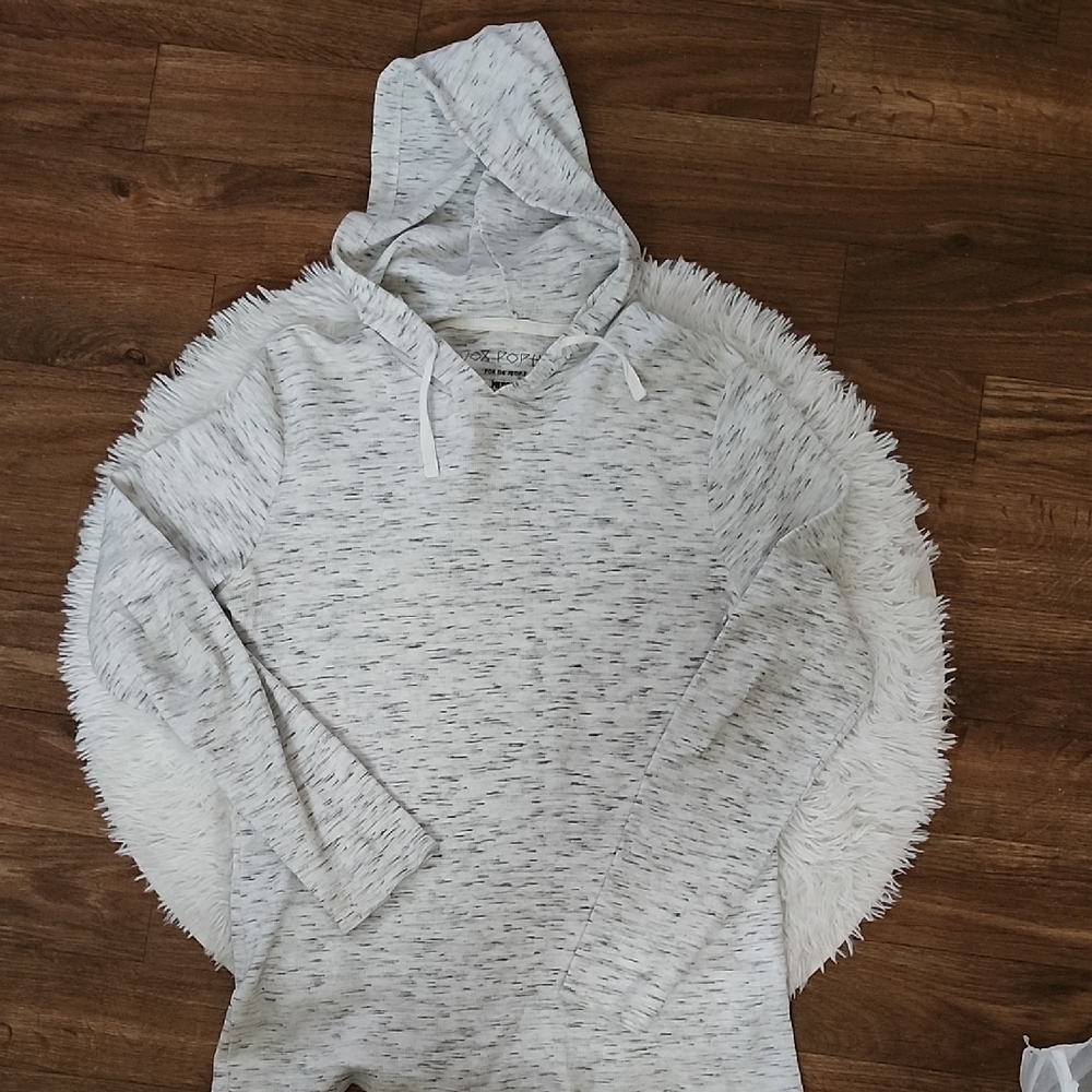 Women's Light Gray Hooded Sweater